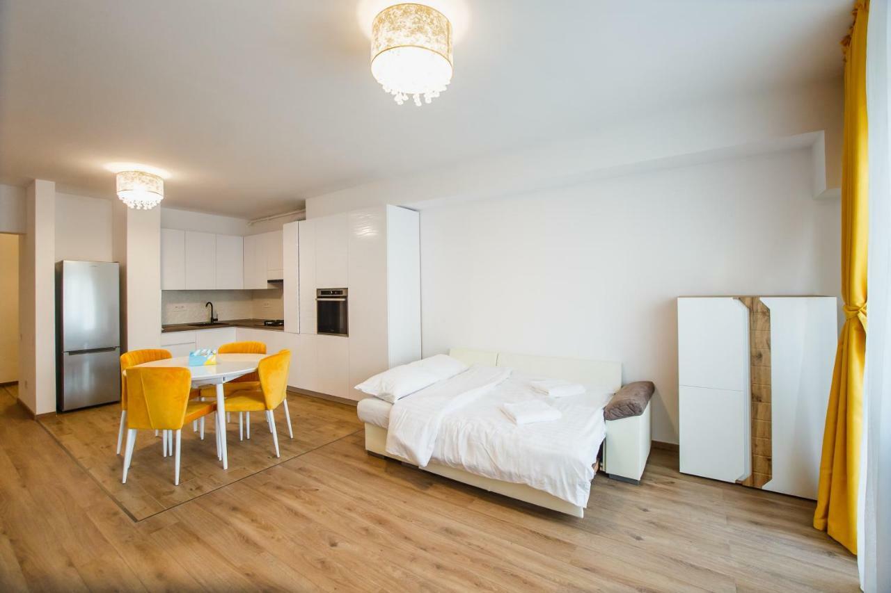 Spacious & Bright 2 Bedroom Central Apartment أرادايا المظهر الخارجي الصورة