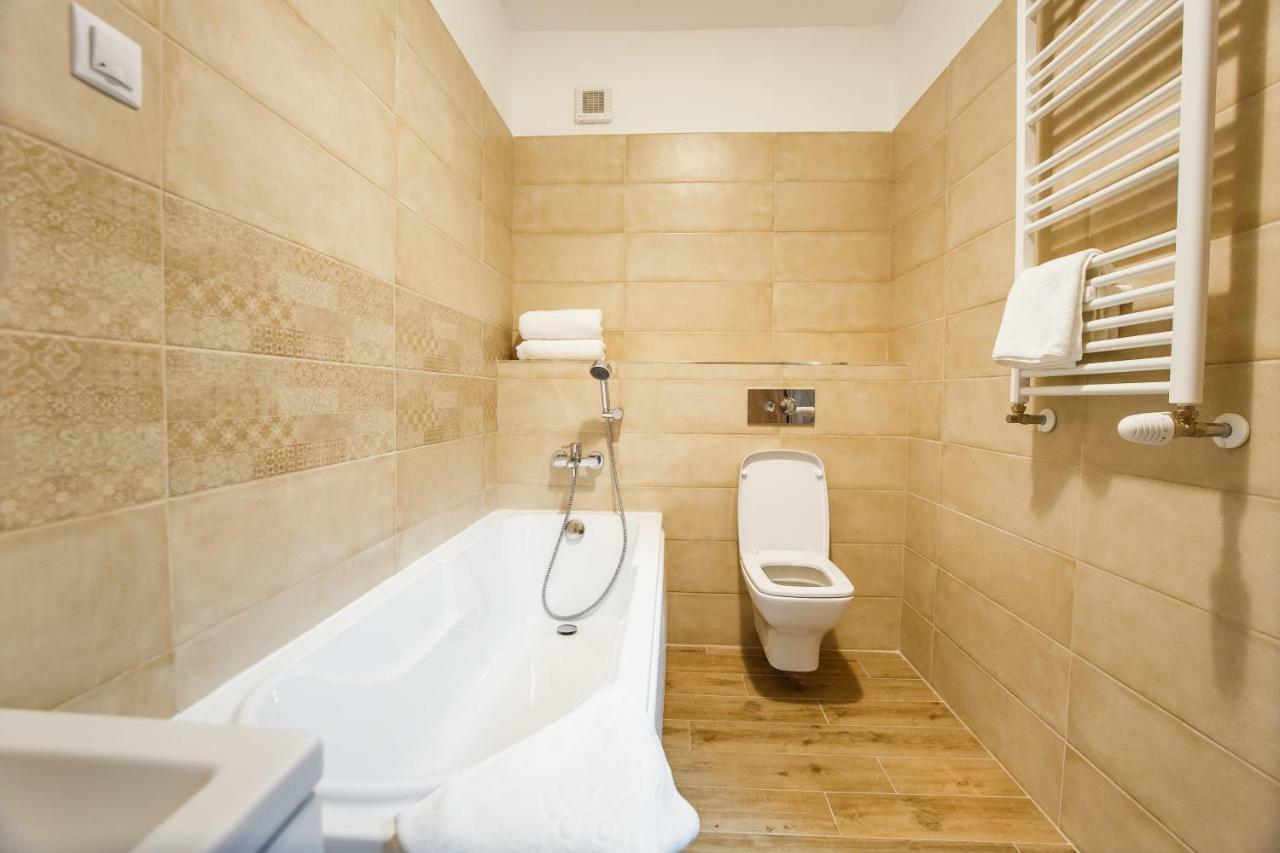 Spacious & Bright 2 Bedroom Central Apartment أرادايا المظهر الخارجي الصورة